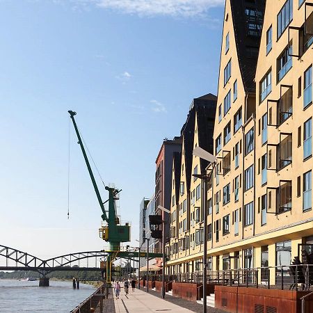 Grosszuegiges Zimmer Mit Badezimmer In Rheinwohnung Köln Ngoại thất bức ảnh
